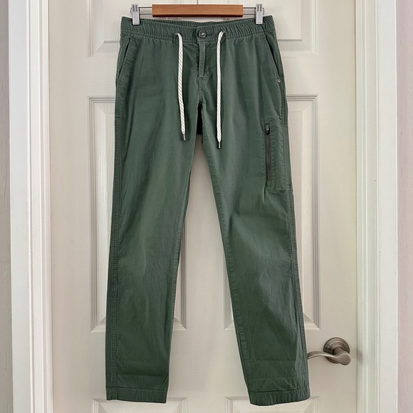 Vuori Green Straight Leg Pants - Picture 4 of 12